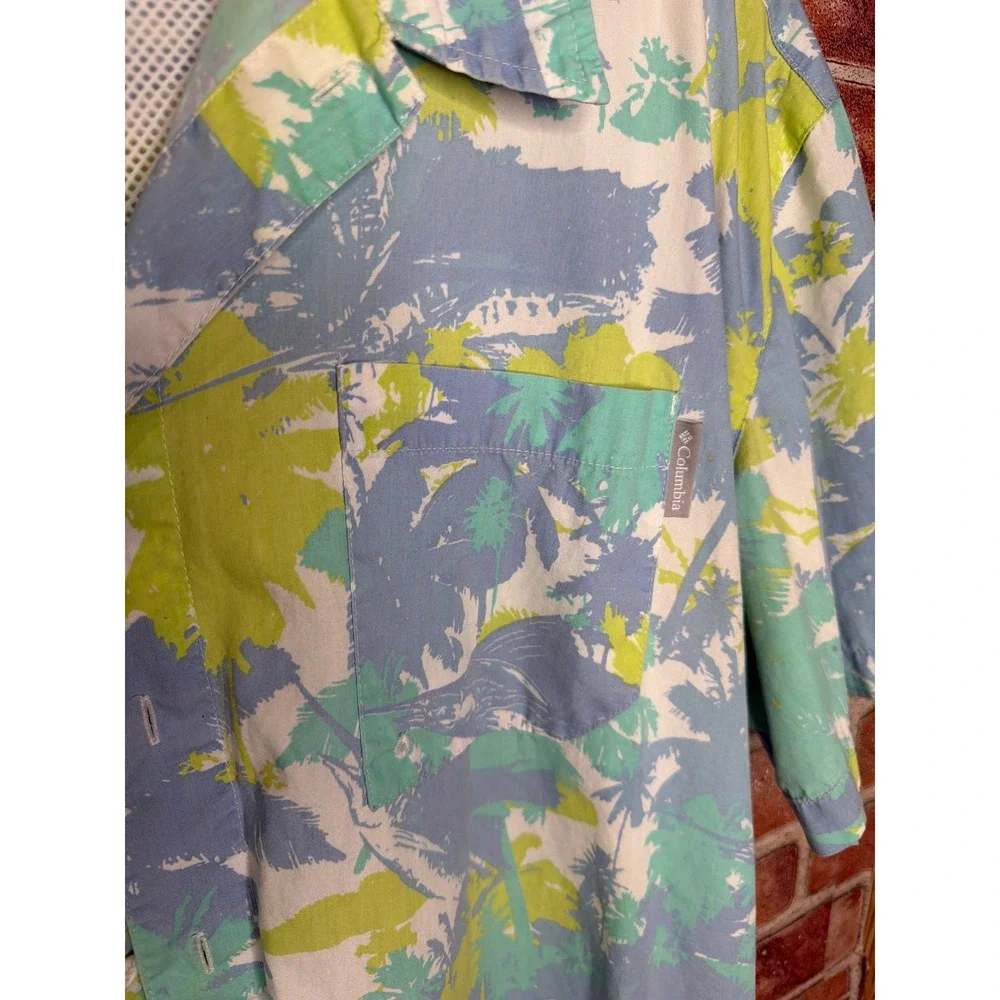 Columbia Mens PFG Fishing Shirt Blue Green Tropical Palm Tree Print Short Sleeve
